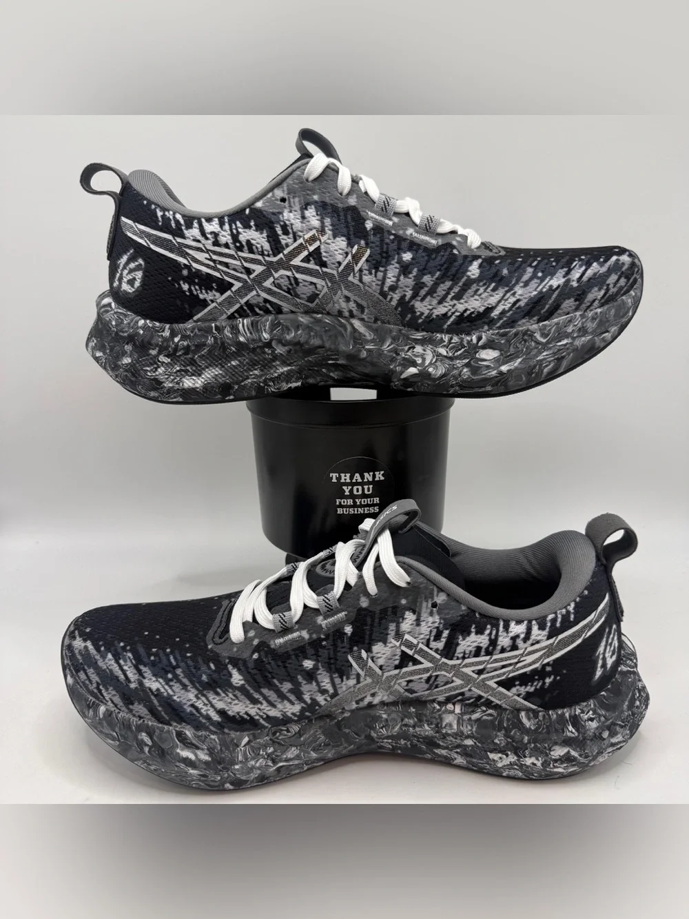 ASICS Novablast 5 Women’s 8.5 Black Gray Running Shoes FF Blast+ 1012B675